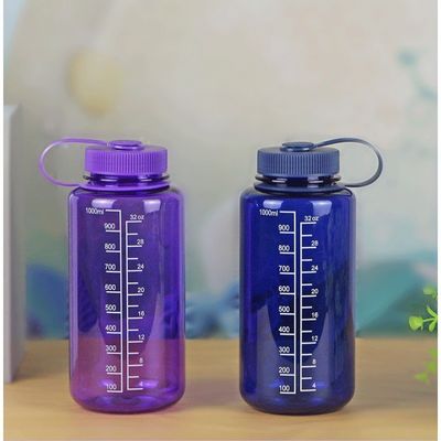 1000 ml Bpa ελεύθερο πλαστικό διαφανές μπουκάλι υγρού νερού με κλίμακα για εξωτερικούς αθλητές