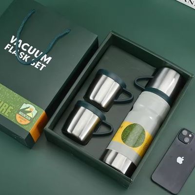 Ελαφρύ γκρι επαγγελματικό δανεικό σετ 680ml μπουκάλι με μόνωση διπλού τοιχώματος 304 ανοξείδωτου χάλυβα