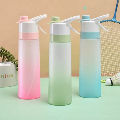 Εφαρμόσιμα Άνθρωποι Ενήλικες 750ml Απευθείας πώληση πλαστικού ποτηριού νερού με άχυρο