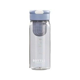 Εφοδιασμένο και OEM αποδεκτό Custom Logo 650ml PP πλαστικό μπουκάλι νερού με διαχωριστή τσαγιού