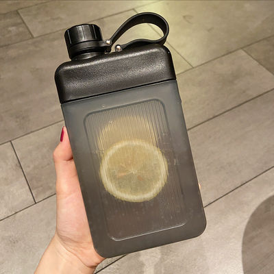450 ml χωρίς BPA τετράγωνο πλαστικό PP φορητό μπουκάλι χυμού με κάλυμμα