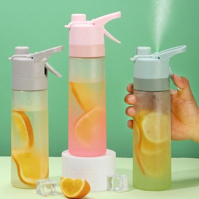 Σχεδιασμός Custom Logo 650ml πλαστικά μπουκάλια ψεκασμού για αθλητικά εξωτερικά δημιουργικό μπουκάλι
