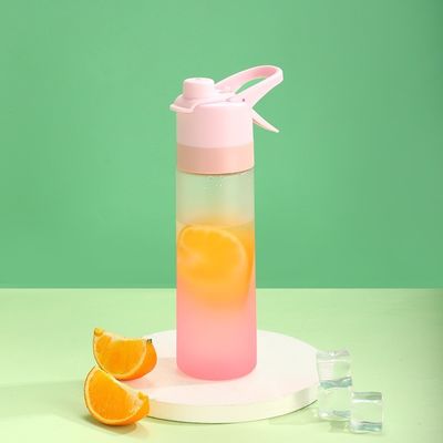 Σχεδιασμός Custom Logo 650ml πλαστικά μπουκάλια ψεκασμού για αθλητικά εξωτερικά δημιουργικό μπουκάλι
