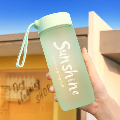 600ml Custom Logo πλαστικό φλιτζάνι με διαφανές και φοιτητικό μπουκάλι νερού φορητό σχεδιασμό
