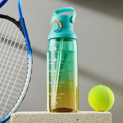 Κατευθείαν πόσιμο πλαστικό χρώμα 750 ml φορητό μπουκάλι νερού αθλητικών ειδών για ταξίδια