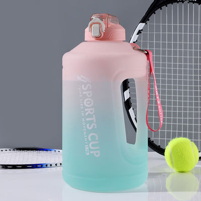 1500 ml Ωραία εμφάνιση BPA δωρεάν γυμναστήριο Αθλητισμός κίνητρα μπουκάλι νερού για εξωτερικές δραστηριότητες