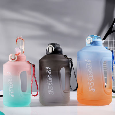 1500 ml Ωραία εμφάνιση BPA δωρεάν γυμναστήριο Αθλητισμός κίνητρα μπουκάλι νερού για εξωτερικές δραστηριότητες