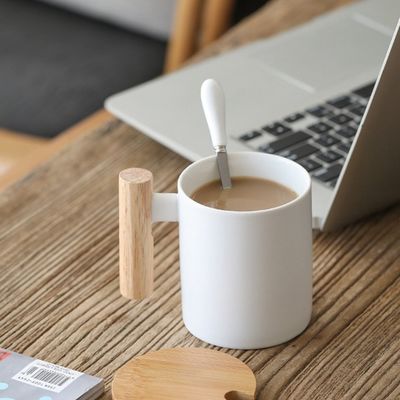 Επιχειρηματικά δώρα 11oz χωρητικότητα ελκυστικό σχεδιασμό κεραμική ταξιδιωτική κούπα απομονωμένη κούπα γραφείου
