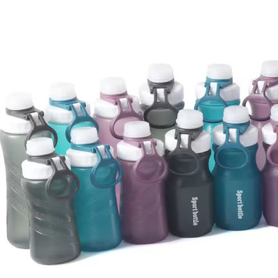 Εξωτερική δραστηριότητα 500ml / 700ml πλαστικό φλιτζάνι νερού με προσαρμοσμένο λογότυπο αποδεκτό