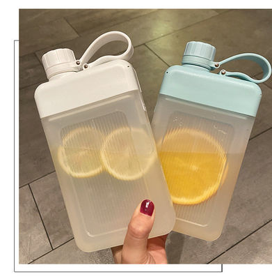 450 ml BPA ελεύθερο φορητό αδιάβροχο PP πλαστικό τετραγωνικό μπουκάλι χυμού αθλητικών με κάλυμμα και κάλυμμα