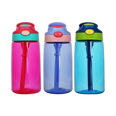 Υπηρεσία OEM αποδεκτή 500ml φορητό αθλητικό αδιάβροχο πλαστικό φλιτζάνι με άχυρο για παιδιά