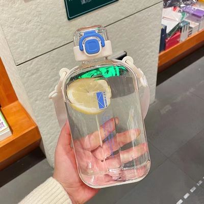 Μείνετε ενυδατωμένοι οπουδήποτε 750 ml τετραγωνική φιάλη καθαρού νερού με σχοινί και αδιάβροχο καπάκι