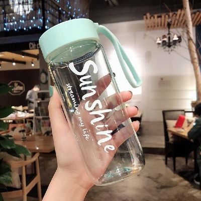 Υπηρεσία OEM Δέχεται 600ml φιλικό προς το περιβάλλον πλαστικό φλιτζάνι για φοιτητικό εξωτερικό μπουκάλι νερού