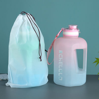 Προσαρμοσμένο λογότυπο 1.6L 2.2L BPA δωρεάν κλίση χρώμα ποτήρι νερού για εξωτερικές και εσωτερικές εκδηλώσεις
