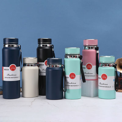 Απομονωμένο υπό κενό 800ml μπουκάλι νερού Custom Logo 316 από ανοξείδωτο χάλυβα Ιδανικό για ταξίδια