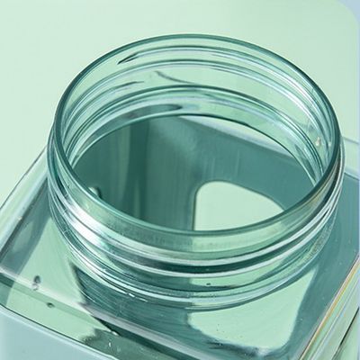 Υλικό 700 ml τετραγωνικό φορητό ανθεκτικό σε υψηλές θερμοκρασίες πλαστικό μπουκάλι για κάμπινγκ