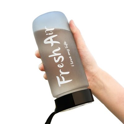 Μεταφορτωμένο 600ml φορητό μπουκάλι παγωμένου νερού για ταξίδια και αθλητισμό