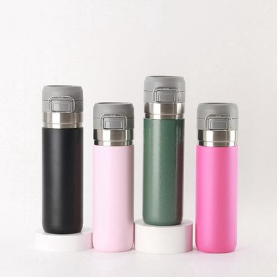Φιάλη νερού από ανοξείδωτο χάλυβα 700 ml για ζεστά και κρύα ποτά