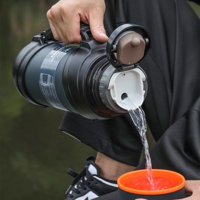 Προσαρμοσμένο 2600ml/3200ml Μεγάλη χωρητικότητα Ατσάλινο θερμό μπουκάλι για εξωτερικά σπορ και ταξίδια