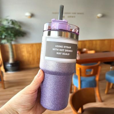Προσαρμοσμένο λογότυπο 20 oz / 30 oz από ανοξείδωτο χάλυβα μονωμένο φλιτζάνι νερού με άχυρο