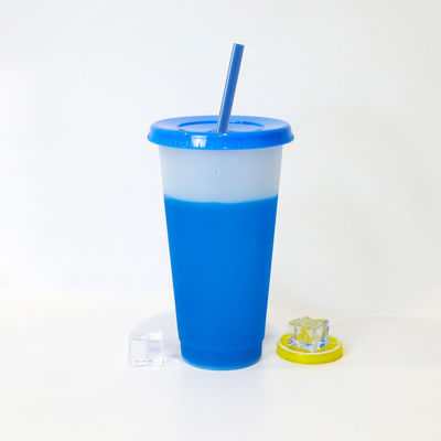 Μινιμαλιστικό Στυλ Σχεδιασμού 24oz BPA-ελεύθερο πλαστικό φλιτζάνι αλλαγής χρώματος με κάλυμμα και άχυρο