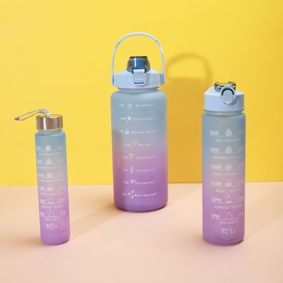 2000ml 900ml 300ml 3 σε 1 Custom πλαστικό μπουκάλι από άχυρο με χρονόμετρο για γυμναστήριο και αθλητισμό