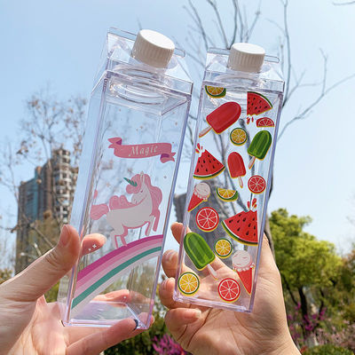 Προσαρμοσμένο λογότυπο Δικαιούμενο 500ml 1000ml Διαφανές Ακρυλικό Καρτόνι γάλακτος μπουκάλι νερού