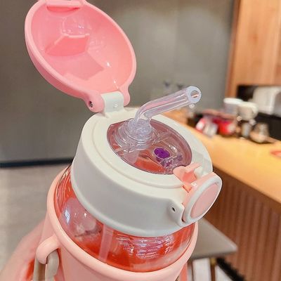 Φορητό 620ml 3D αυτοκόλλητο πλαστικό μπουκάλι νερού Γλυκό μπουκάλι αρκούδα για παιδιά και φοιτητές