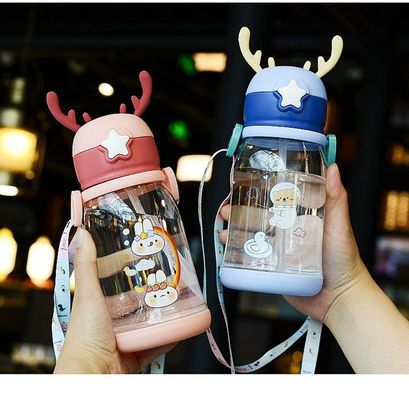 Ωραίο σχέδιο 600ml καρτούν παιδικά φλιτζάνια πλαστικό μπουκάλι πόσιμου νερού με άχυρο