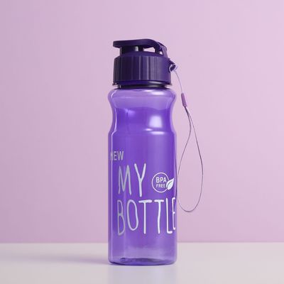 500 ml πλαστικά μπουκάλια νερού σε χύδη φορητά καθαρά ποτήρια για αποθηκευμένα αντικείμενα