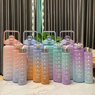 Περιβαλλοντικό BPA FREE Χρώμα κλίσης Κινητήρια γυμναστήριο Αθλητισμός Αθλητισμός Τριτάνιο Βάζο Νερού Σετ