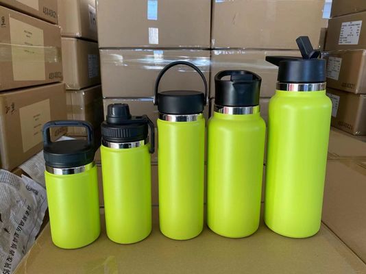 18oz διπλό τοίχωμα 304 Ατσάλι μπουκάλι νερού Ατμομόνωση μπουκάλι με το νεότερο καπάκι