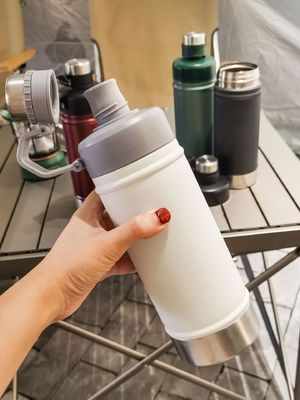Κίτρινο μονωμένο ατσάλι αθλητικό μπουκάλι νερού ΒPA δωρεάν κενό μπουκάλι 18oz 25oz μπουκάλια νερού