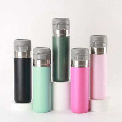 520ml Προσαρμοσμένο μπουκάλι νερού θερμό κρύο μονωμένο από ανοξείδωτο χάλυβα Κλασικό στυλ σχεδιασμού